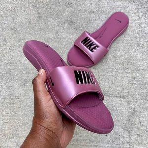 WMNS NIKE ULTRAS COMFORTS 3 III SLIDES PLUMS SHADOWBERRYS DUSTS BLACKS FOOTBEDS